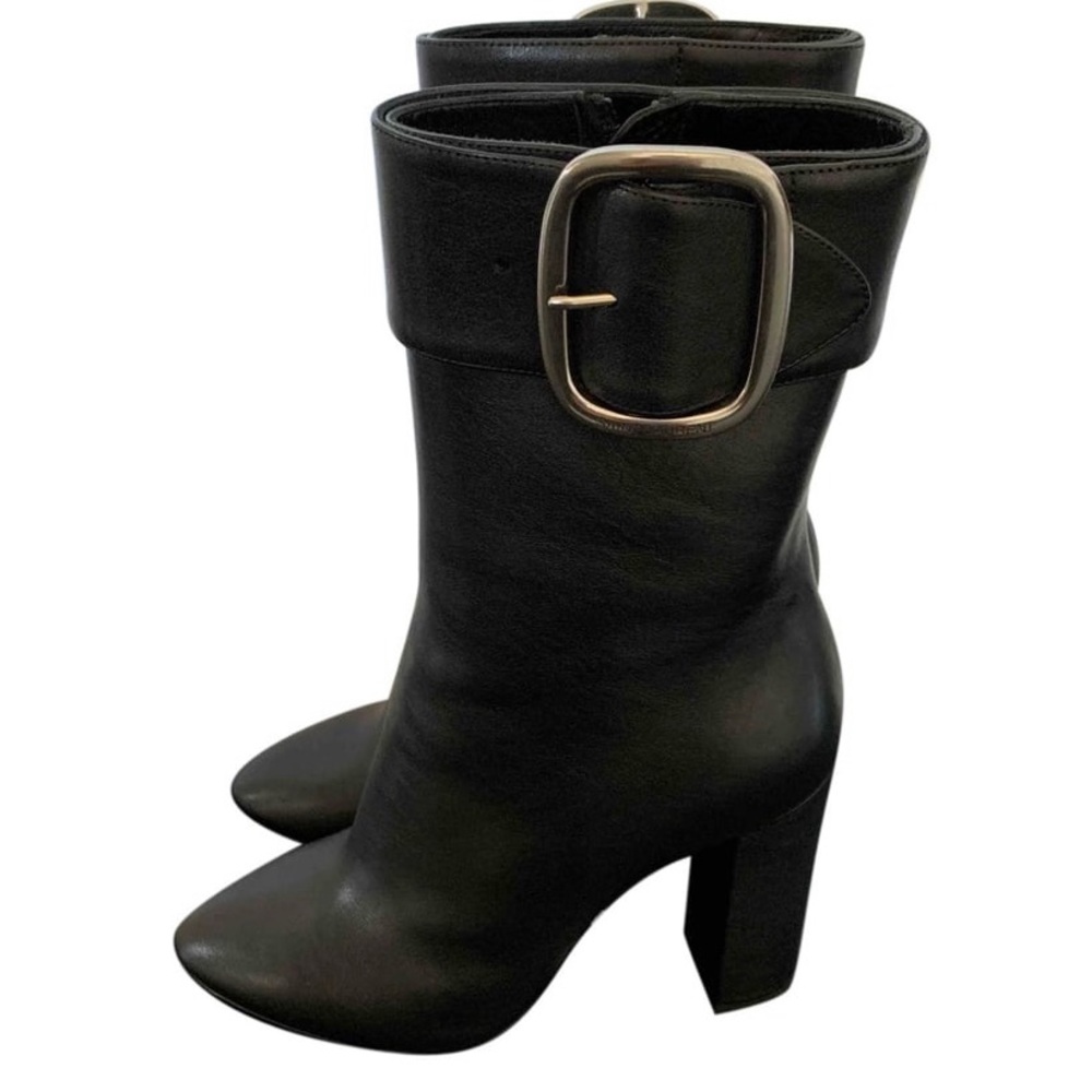 Beautiful leather Saint Laurent booties